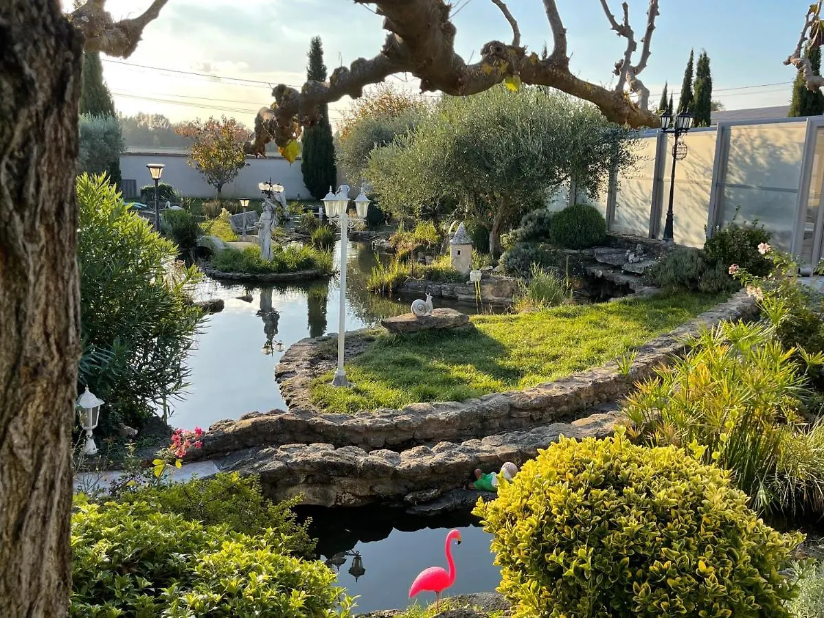 Studio Les Petits Lutins Entraigues-sur-la-Sorgue 0*,